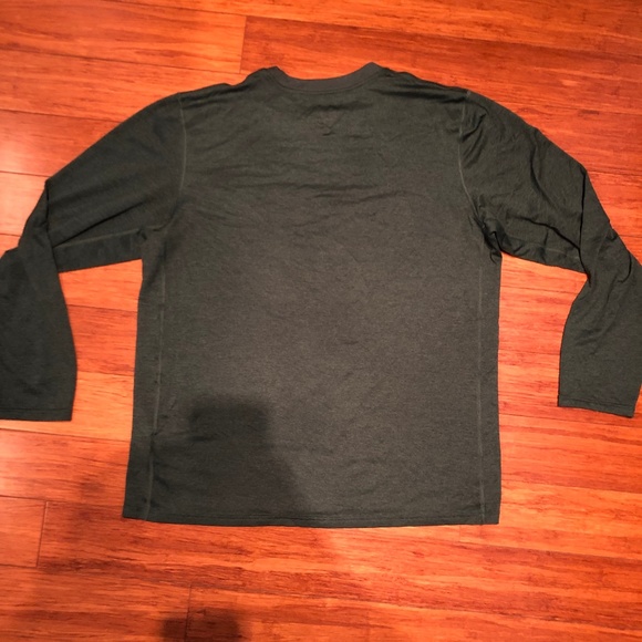 Nike performance DRI-FIT long sleeve tee - Picture 5 of 5